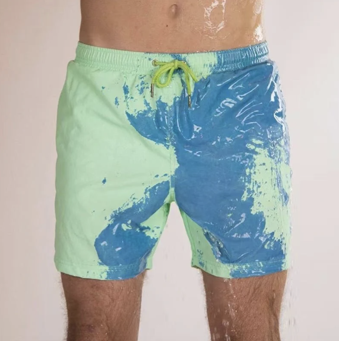 Badeshorts mit Farbwechsel